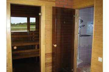 Letonia Privát Dzērbene, Exterior